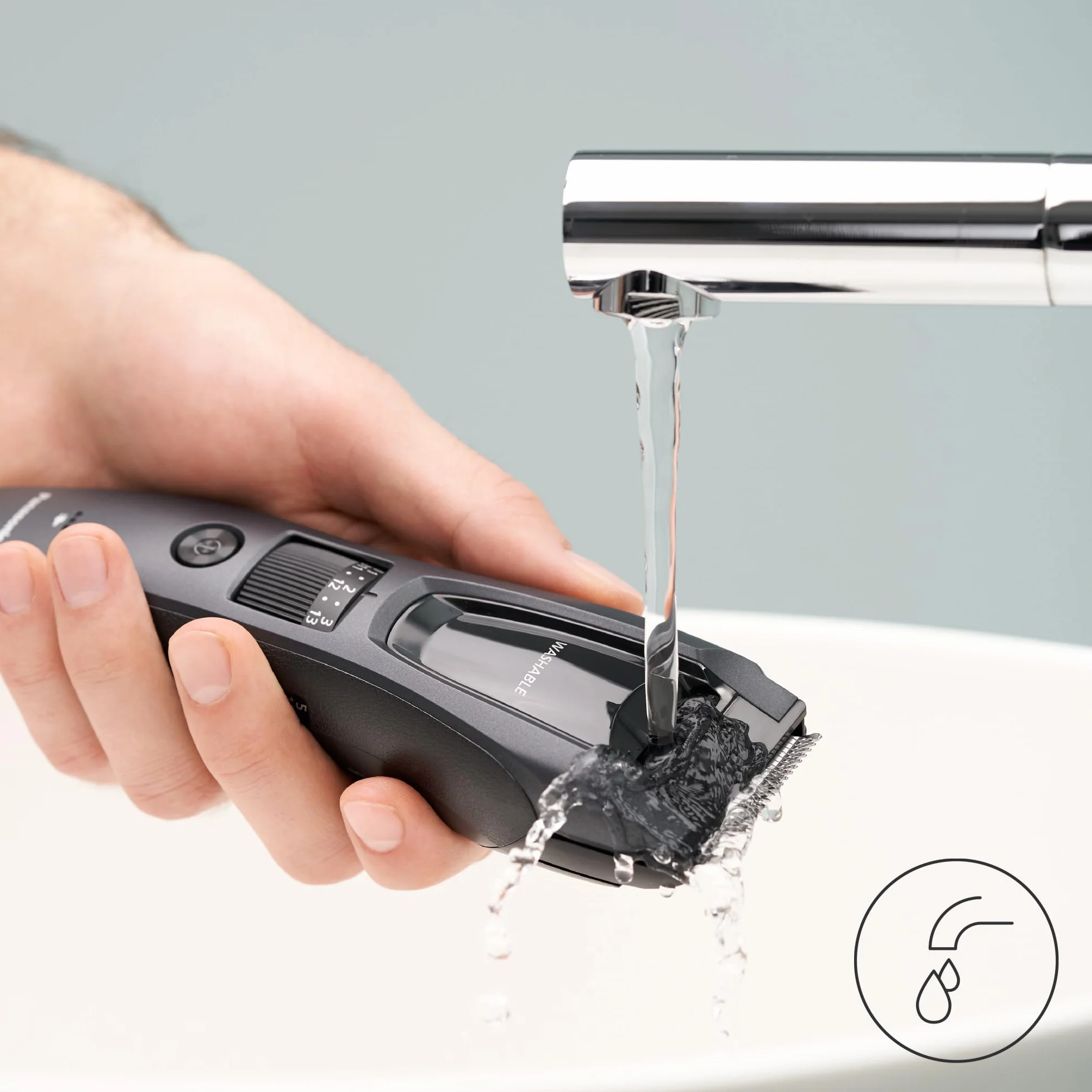 Panasonic ER-GB62-H503 Bart-, Haar- & Körperschneider für Männer, tragbarer, kabelloser, wasserdichter Trimmer, 39 Längeneinstellungen, 3 Aufsätze, kabelloser & kabelgebundener Betrieb, Mattgrau