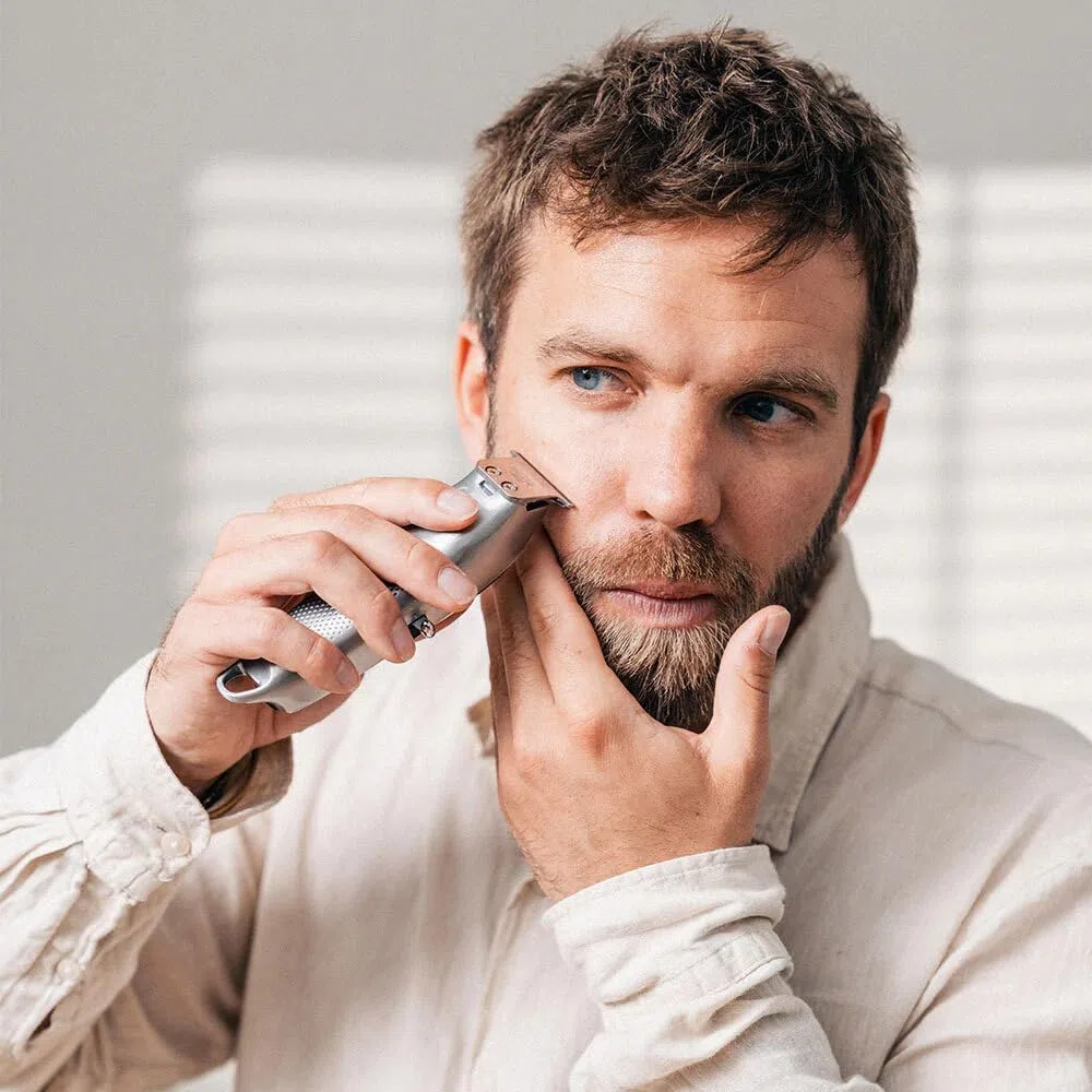 Brooklyn Soap Company - Brooklyn Blade Barttrimmer USB-C - Profi Bartschneider für Herren - Edelstahl Trimmer mit 5 Aufsätzen - Elektrischer Bart Rasierer für kurze bis mittellange Bärte
