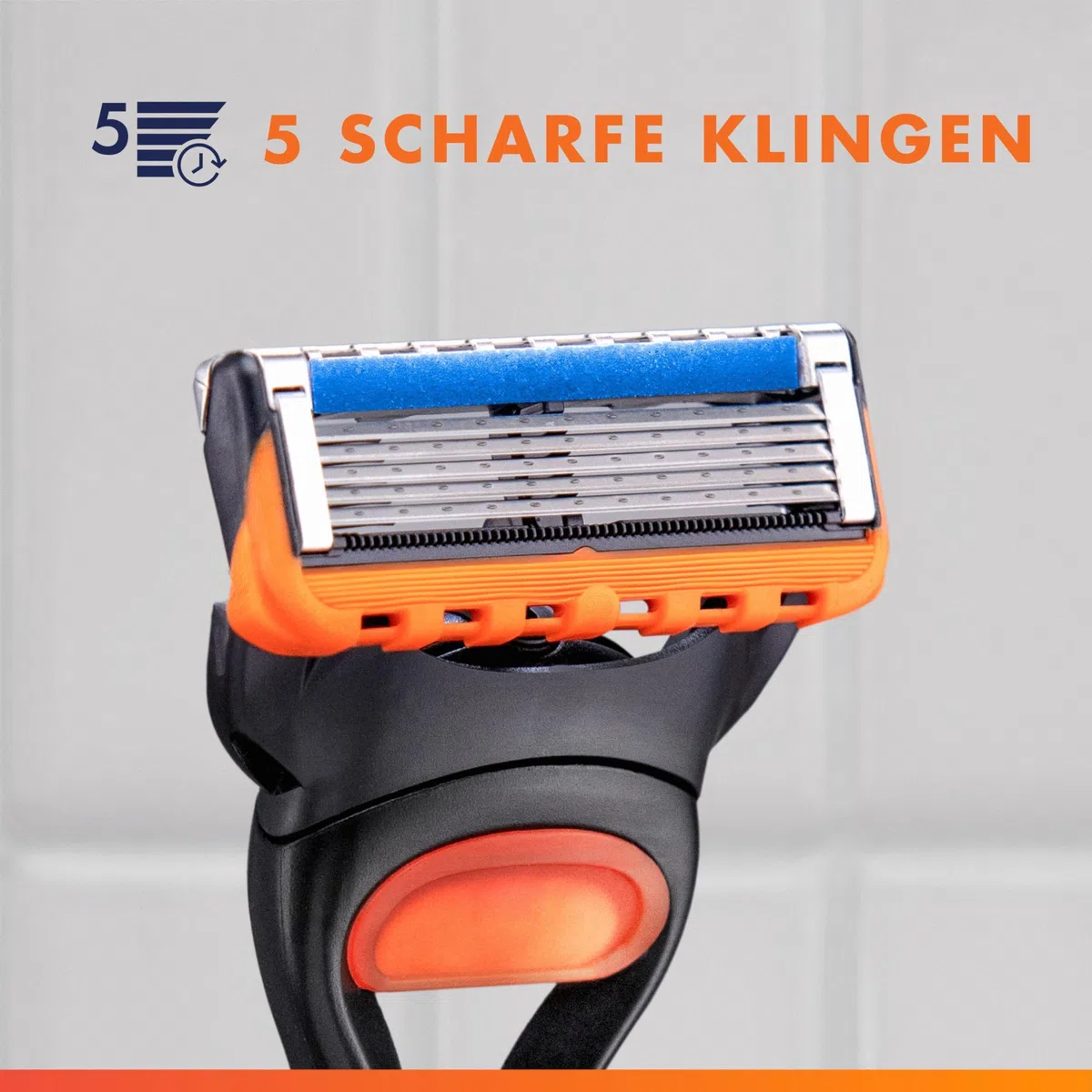 Gillette Fusion 5 Rasierer Herren, Nassrasierer, Metall, Schwarz - Herrenrasierer, Inkl. 1 Handstück, 12 Rasierklingen mit Gleitstreifen Und 5 Klingen für Eine Gründliche, Langanhaltende Rasur